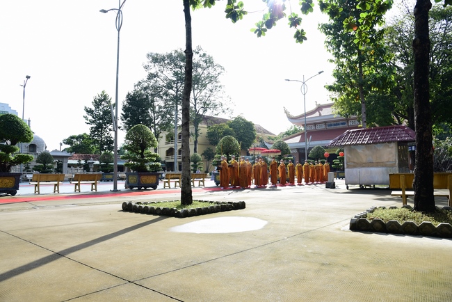 Lễ truyền giới Sa di Phương Trượng